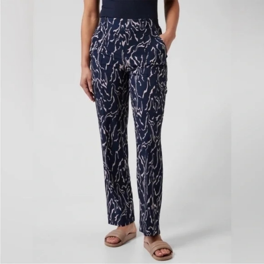 Athleta | Vienna Cargo Pants Size 6 Navy Blue White